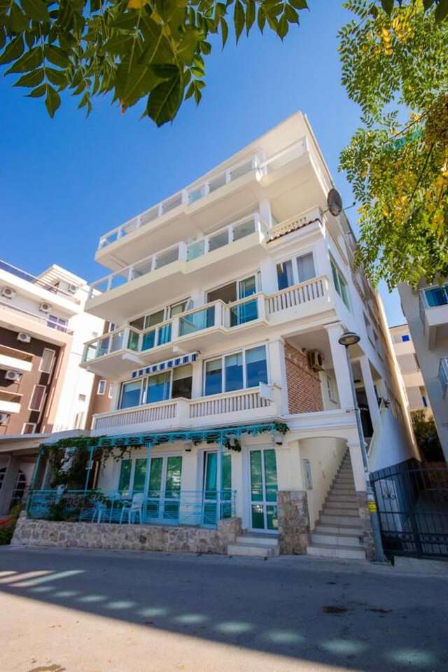 Апартаменты Apartments Bravo Добра-Вода-23
